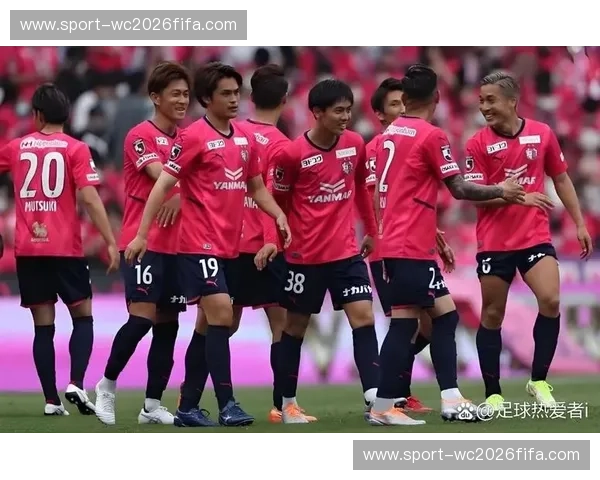 大阪樱花vs红:一场视觉与情感的盛宴